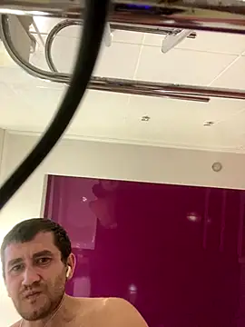 Snapshot of SexSanich chatting on 14, 12, 2025 SexSanich online show from 14, 12, 2025