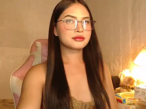 Ashely Lewis online show from 8, 10, 2025