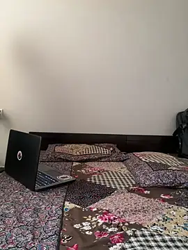 debu46 online show from 13, 3, 2026