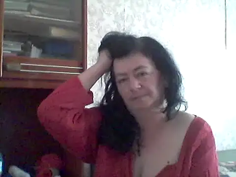 GypsiQueen2 online show from 10, 2, 2025