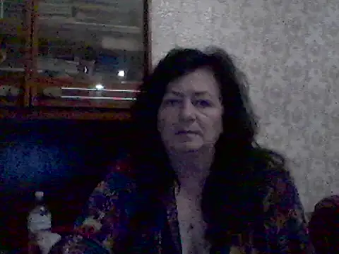 GypsiQueen2 online show from 6, 3, 2025
