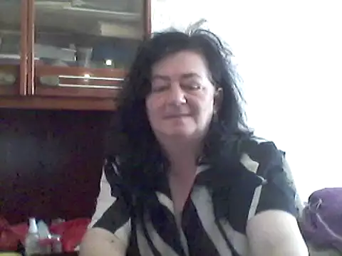 GypsiQueen2 online show from 9, 3, 2025