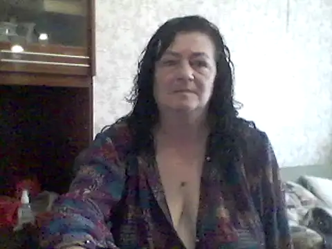 GypsiQueen2 online show from 15, 3, 2025