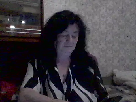 GypsiQueen2 online show from 17, 3, 2025