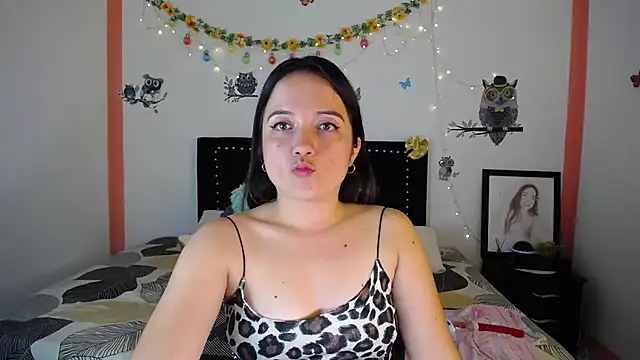 naughty girl 4u online show from 7, 12, 2024