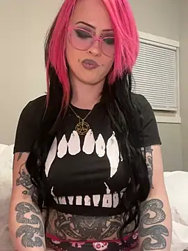 MissRomero online show from 12, 1, 2025