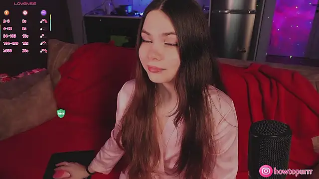 Snapshot of How2Meow chatting on 6, 3, 2026 How2Meow online show from 6, 3, 2026