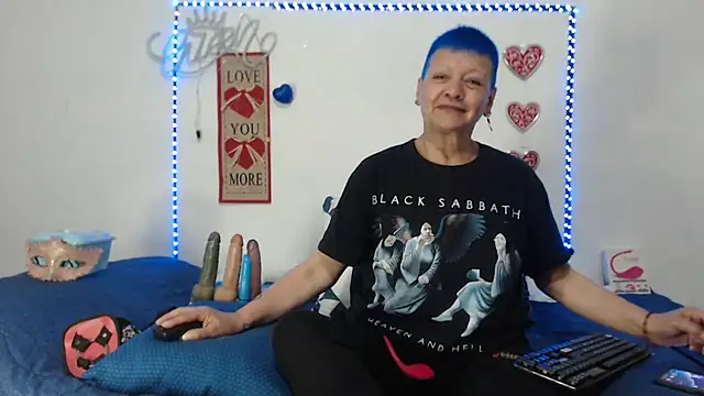 loquitaqueen011 online show from 27, 2, 2025