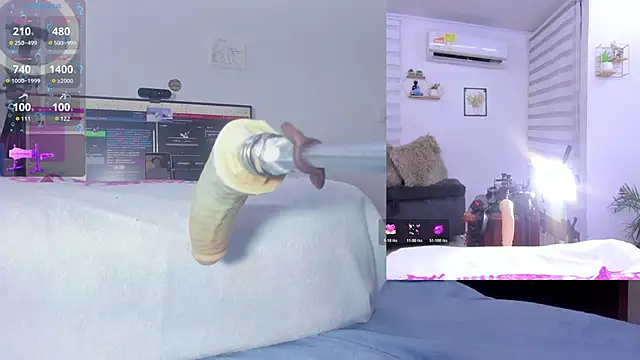 Snapshot of Soraya_Davis chatting on 7, 11, 2025 Soraya Davis online show from 7, 11, 2025