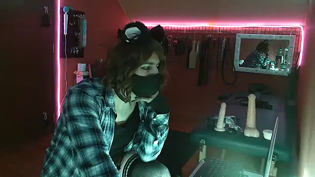 Snapshot of Ginny-the-bdsm-nympho chatting on 20, 2, 2025 Ginny-the-bdsm-nympho online show from 20, 2, 2025