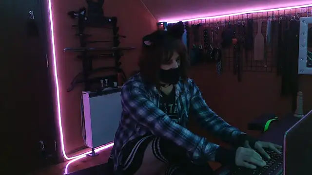 Ginny-the-bdsm-nympho online show from 15, 1, 2026