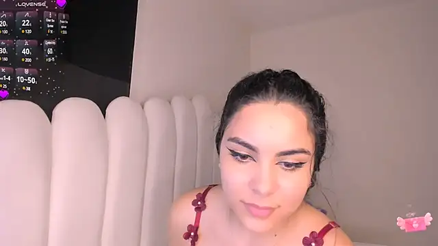 Snapshot of nahla_jameel chatting on 11, 12, 2024 nahla jameel online show from 11, 12, 2024