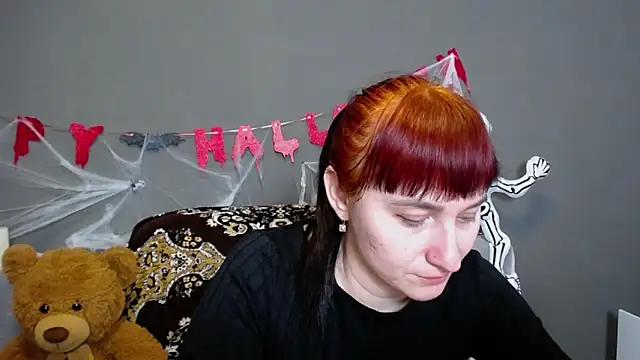 Snapshot of NinaFlawlees chatting on 28, 10, 2025 NinaFlawlees online show from 28, 10, 2025