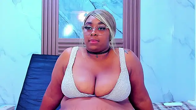 HannyMansonh online show from 16, 1, 2025