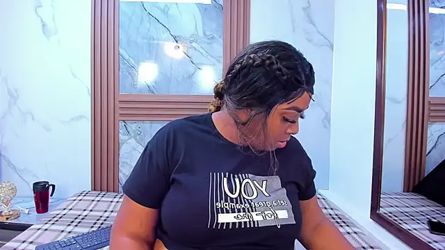 HannyMansonh online show from 24, 1, 2025