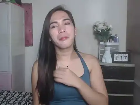 Snapshot of Msyensmith chatting on 17, 11, 2025 Msyensmith online show from 17, 11, 2025