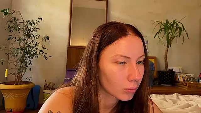 Snapshot of elfess chatting on 9, 10, 2025 elfess online show from 9, 10, 2025