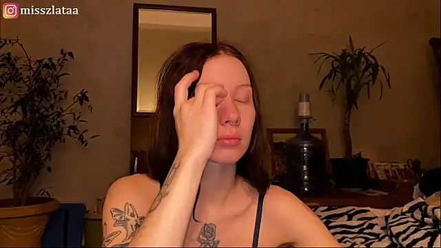 Snapshot of elfess chatting on 17, 11, 2025 elfess online show from 17, 11, 2025