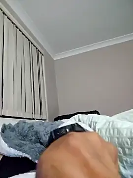 AmGuy23 online show from 4, 2, 2025