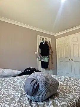 AmGuy23 online show from 28, 2, 2025