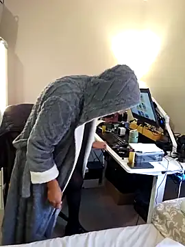 AmGuy23 online show from 2, 12, 2025