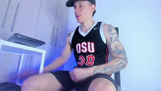 enzo bvlgari online show from 3, 3, 2025