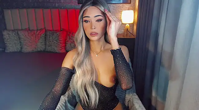 Snapshot of Miss_Amandaversace chatting on 12, 2, 2025 Miss Amandaversace online show from 12, 2, 2025