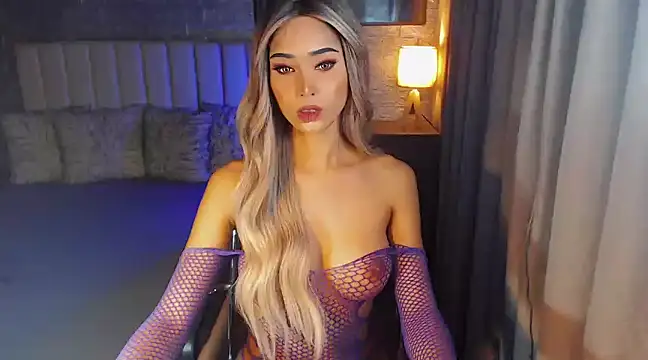 Snapshot of Miss_Amandaversace chatting on 18, 2, 2025 Miss Amandaversace online show from 18, 2, 2025
