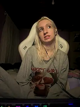 bunnydark00 online show from 30, 10, 2025