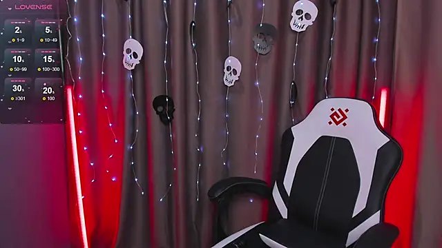 Snapshot of SolaZolas chatting on 21, 10, 2025 SolaZolas online show from 21, 10, 2025