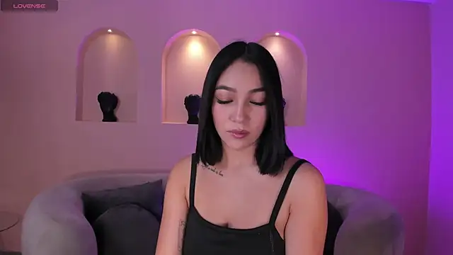 RossieRhoades online show from 15, 2, 2025