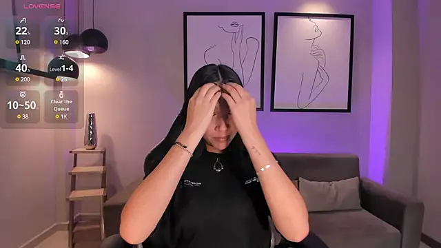 RossieRhoades online show from 7, 3, 2025