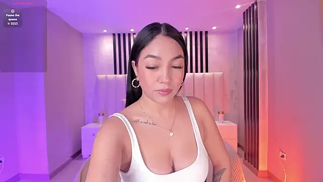 RossieRhoades online show from 3, 10, 2025