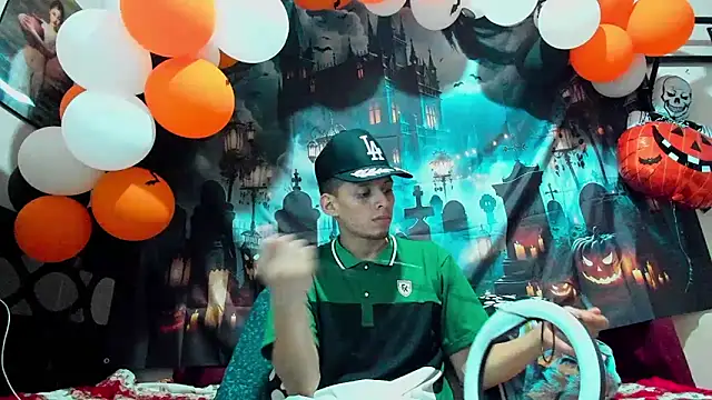 davidlatin66 online show from 17, 10, 2025