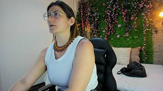 SarahDeyvis online show from 21, 3, 2026