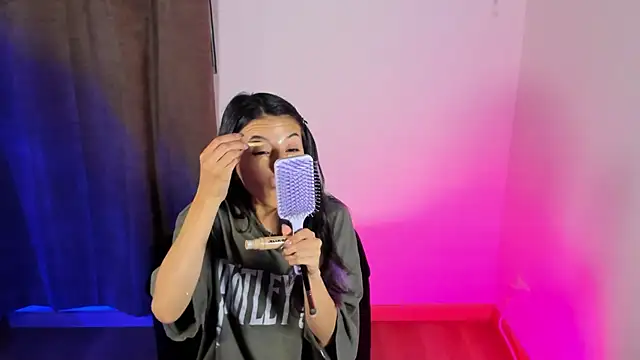 Snapshot of NanaRott chatting on 10, 11, 2025 NanaRott online show from 10, 11, 2025