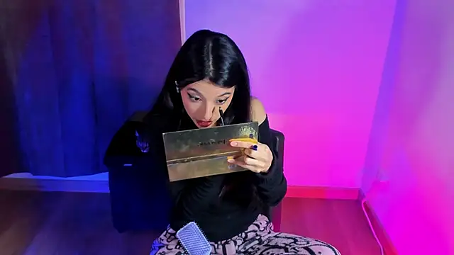 Snapshot of NanaRott chatting on 24, 11, 2025 NanaRott online show from 24, 11, 2025