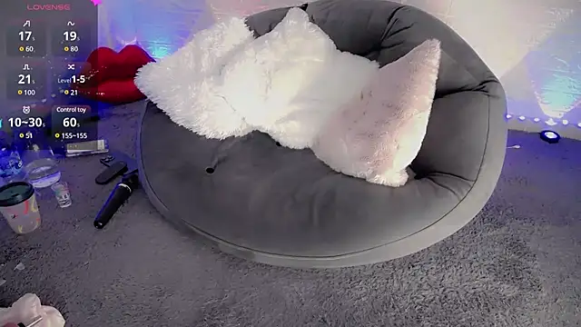 aysuncum online show from 13, 2, 2025