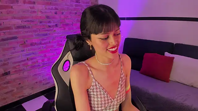  Jessy Moon  online show from 8, 2, 2025