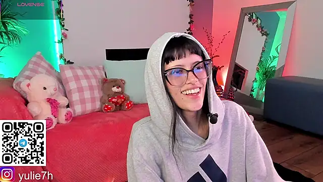  Jessy Moon  online show from 15, 2, 2026