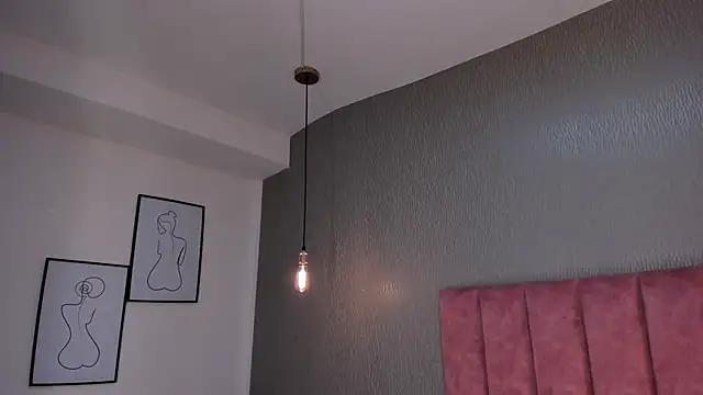 Alexa Thaylor  online show from 21, 10, 2025