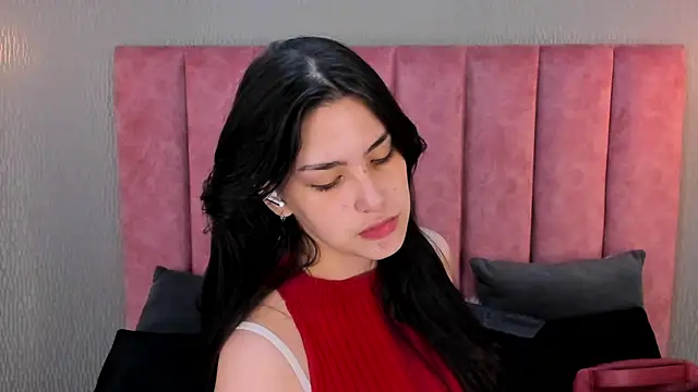 Alexa Thaylor  online show from 27, 10, 2025