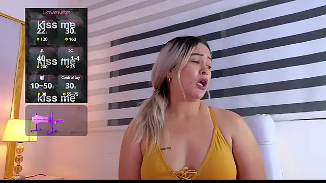 WANDAFOXX1 online show from 30, 1, 2025
