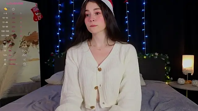 Snapshot of AuroraMari chatting on 25, 12, 2024 AuroraMari online show from 25, 12, 2024