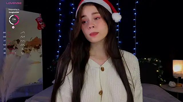 Snapshot of AuroraMari chatting on 26, 12, 2024 AuroraMari online show from 26, 12, 2024