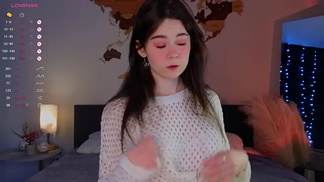 Snapshot of AuroraMari chatting on 19, 1, 2025 AuroraMari online show from 19, 1, 2025