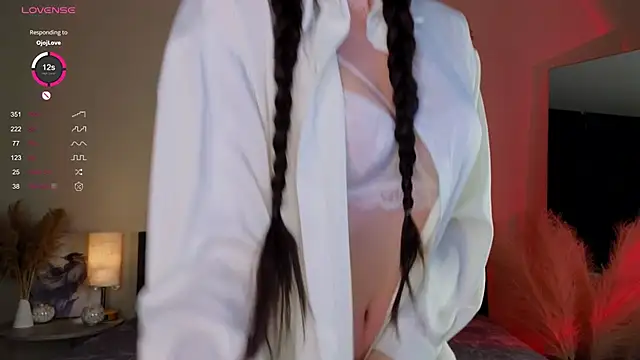 Snapshot of AuroraMari chatting on 28, 2, 2025 AuroraMari online show from 28, 2, 2025