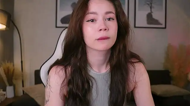 AuroraMari online show from 17, 12, 2025