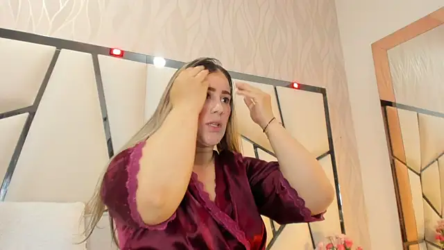 Snapshot of kimberly7_ chatting on 21, 10, 2025 kimberly7 online show from 21, 10, 2025