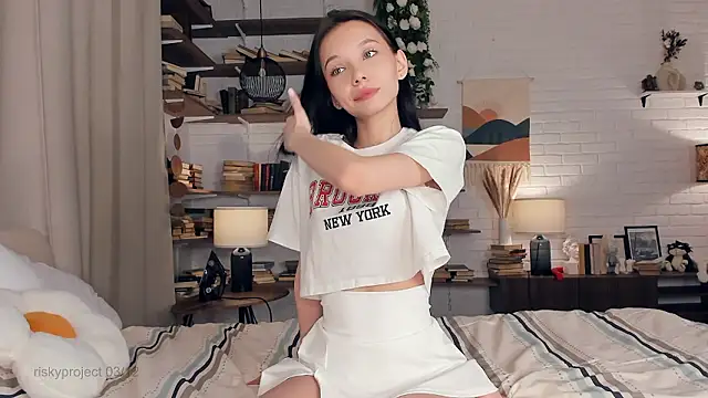 Snapshot of Riskyproject chatting on 3, 12, 2024 Riskyproject online show from 3, 12, 2024